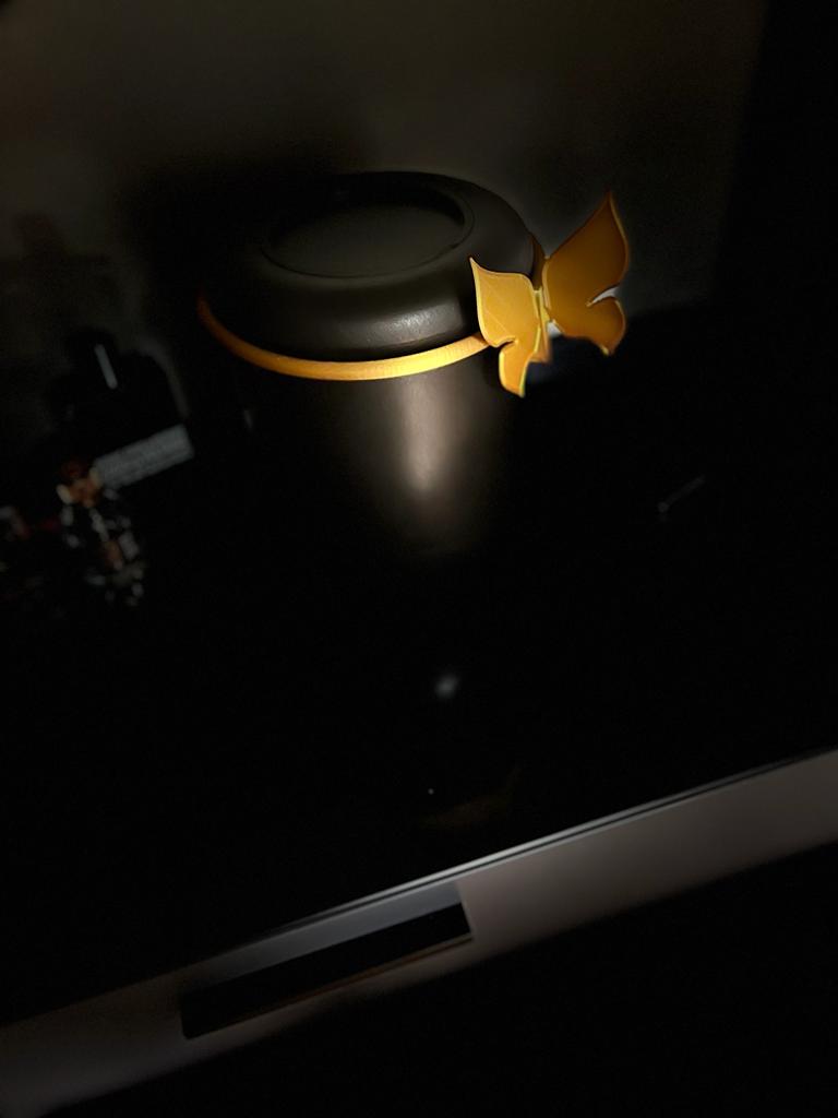 Einweg Aschekapsel Ring zum Senken mit Schmetterling Gold